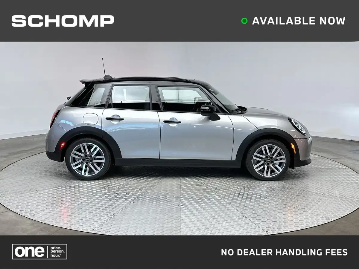 2026 MINI Hardtop Cooper S's photo