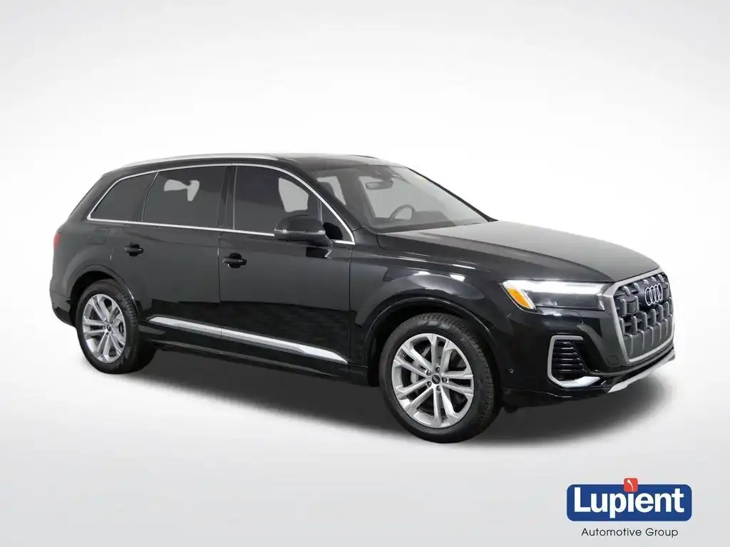 2026 Audi Q7 55 Premium Plus quattro Tiptronic's photo