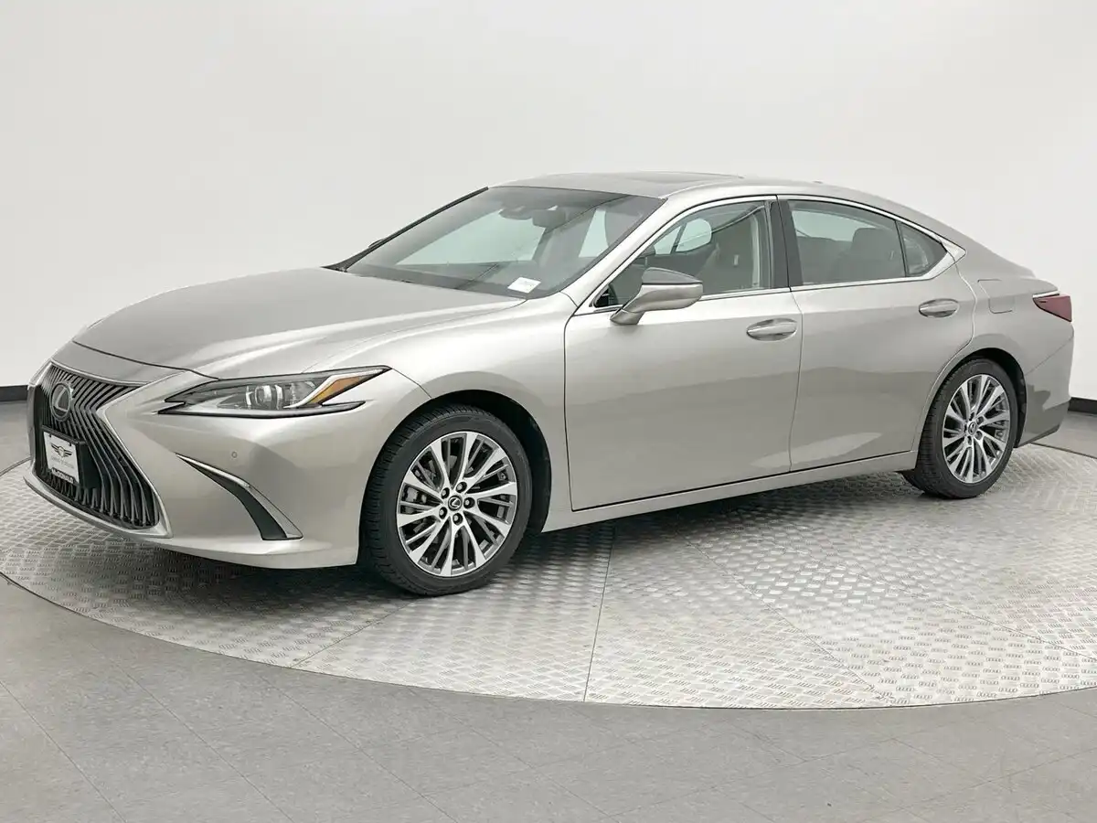 2020 Lexus ES 350 350's photo