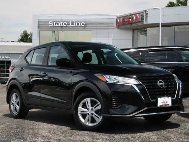 2025 Nissan Kicks Play 1.6 FWD's photo