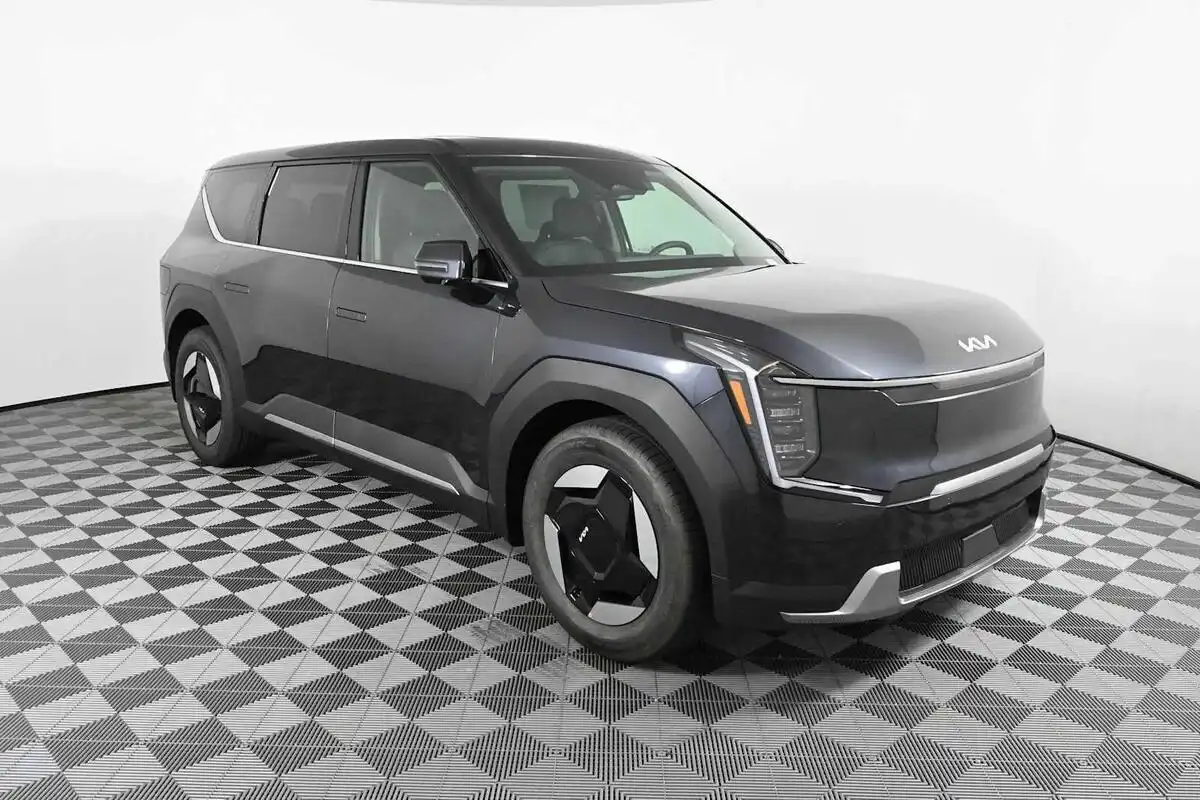 2026 Kia EV9 L Light R's photo