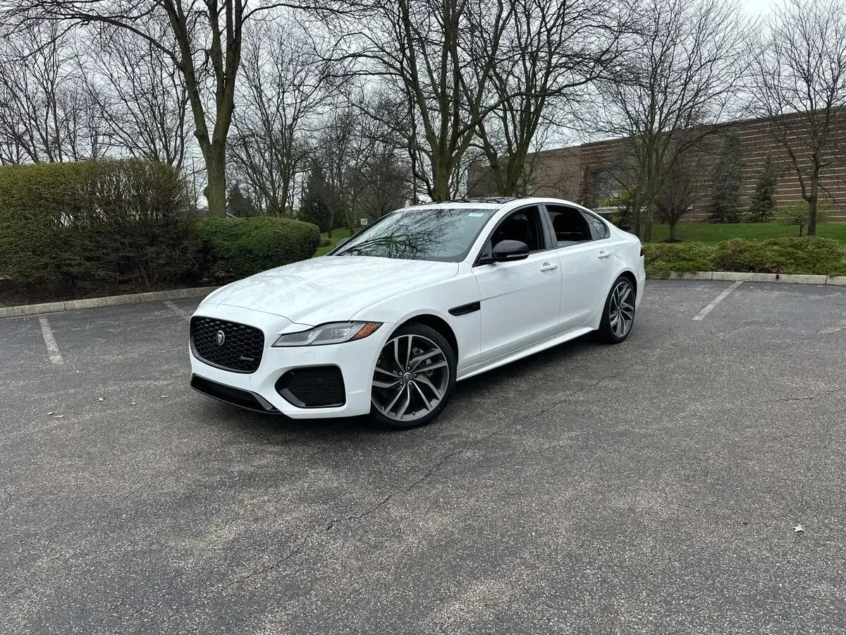 2024 Jaguar XF P300 R-Dynamic SE's photo