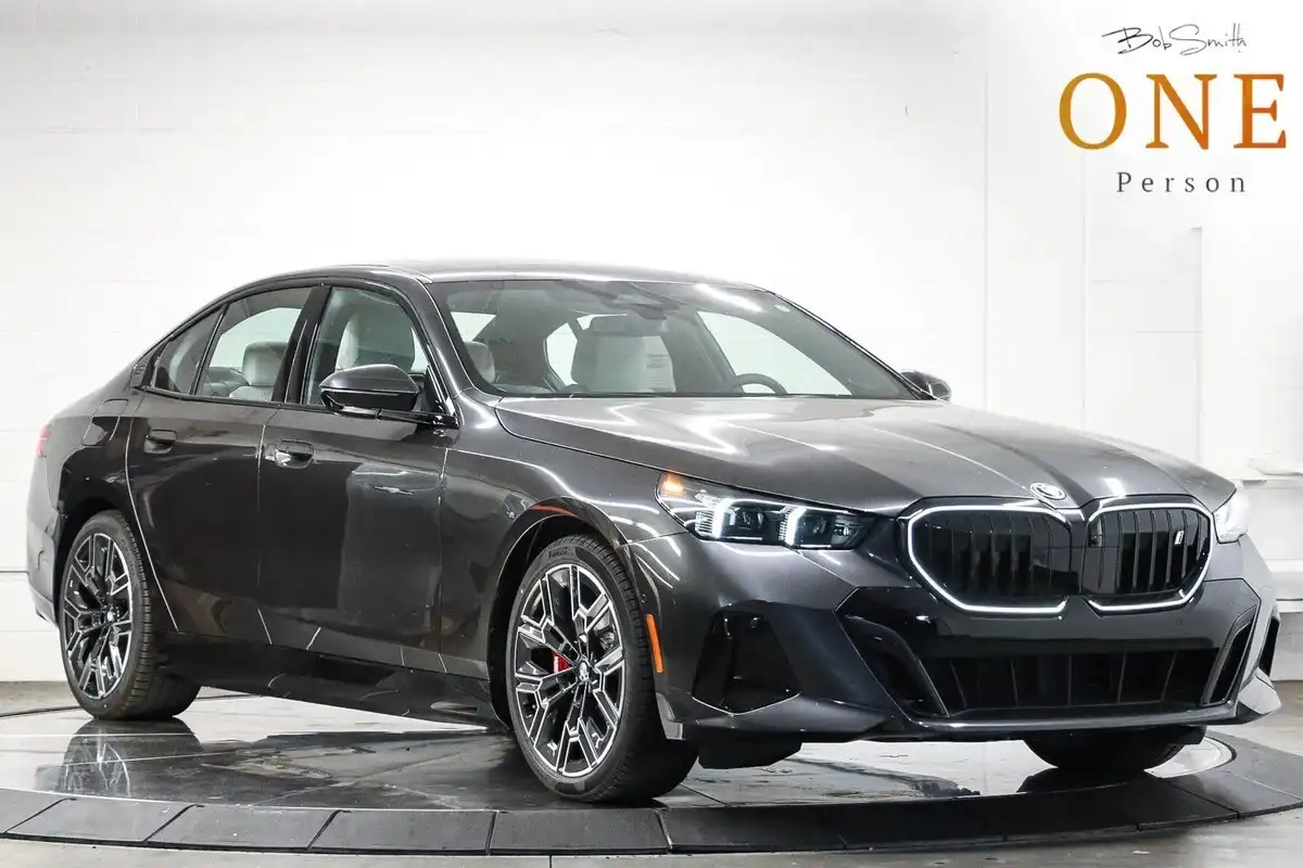 2027 BMW i5 eDrive40 Sedan's photo
