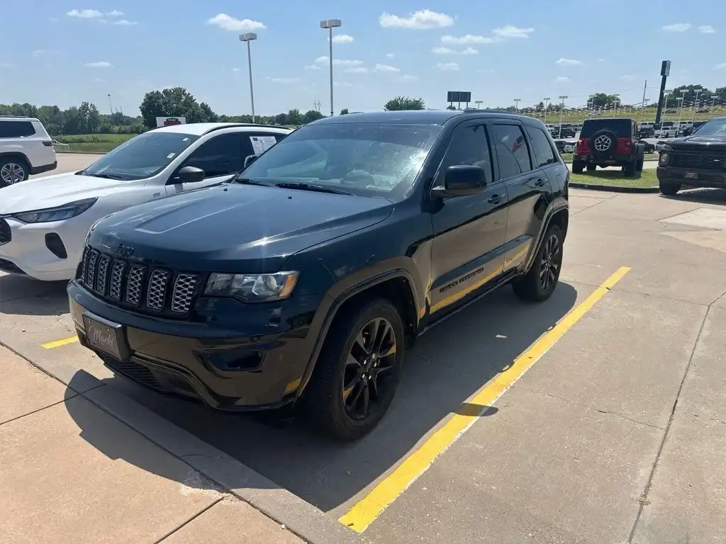 2021 Jeep Grand Cherokee Laredo X 4WD's photo
