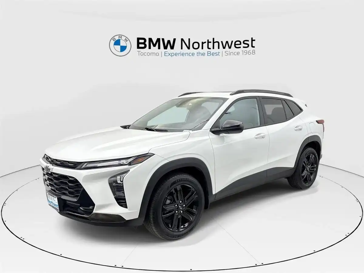 2025 Chevrolet Trax Activ's photo
