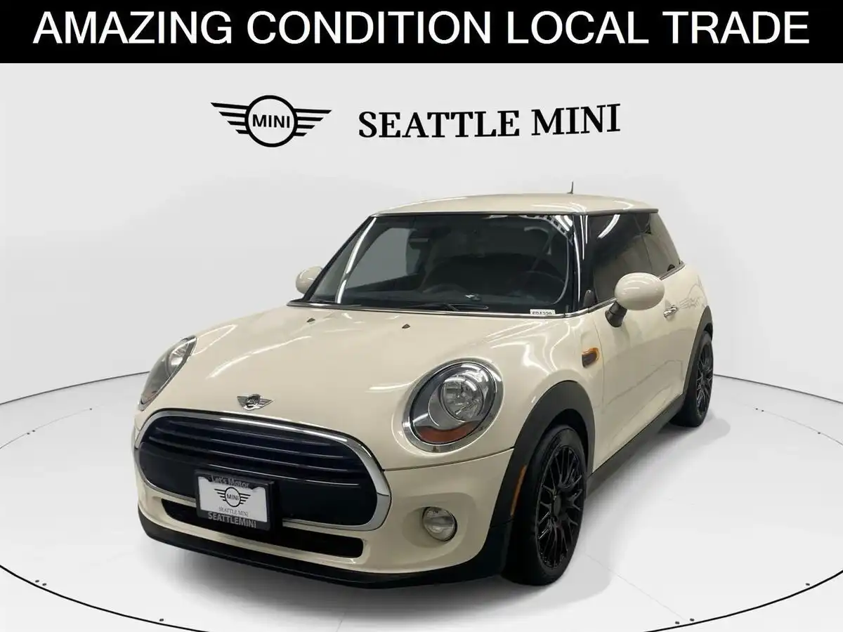 2017 MINI Cooper Base's photo