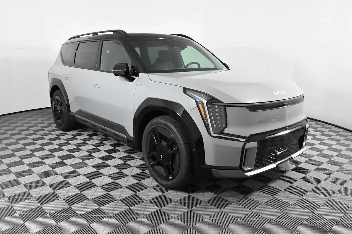 2026 Kia EV9 GT-Line AWD's photo