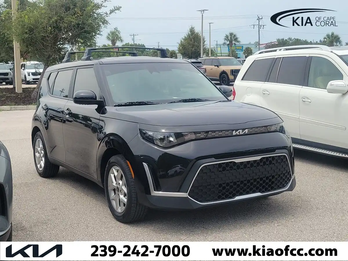 2023 Kia Soul 2.0L LX IVT's photo