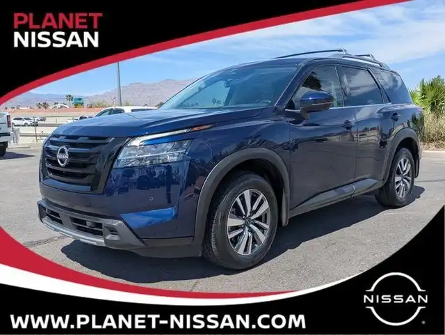 2024 Nissan Pathfinder SL 2WD's photo