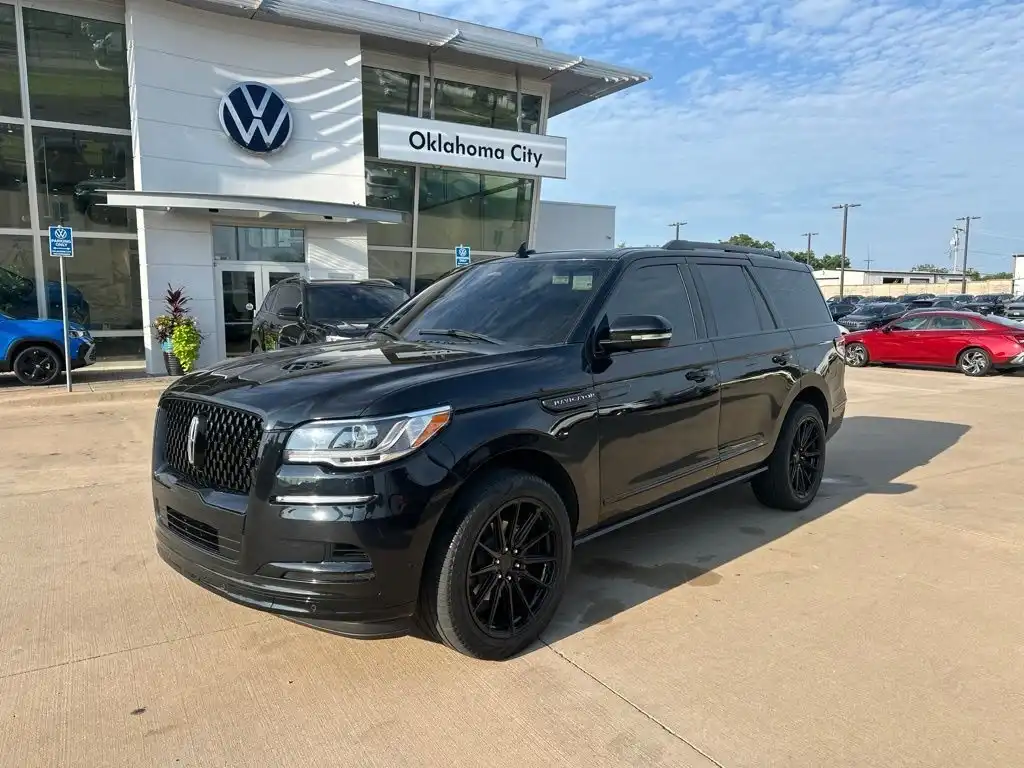 2023 Lincoln Navigator Reserve 4WD's photo