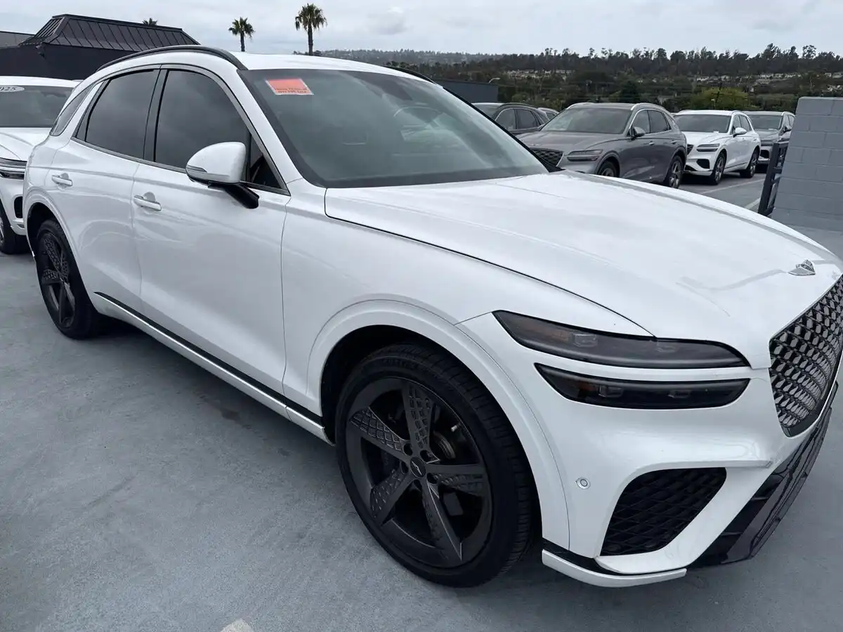 2023 Genesis GV70 2.5T Standard AWD's photo