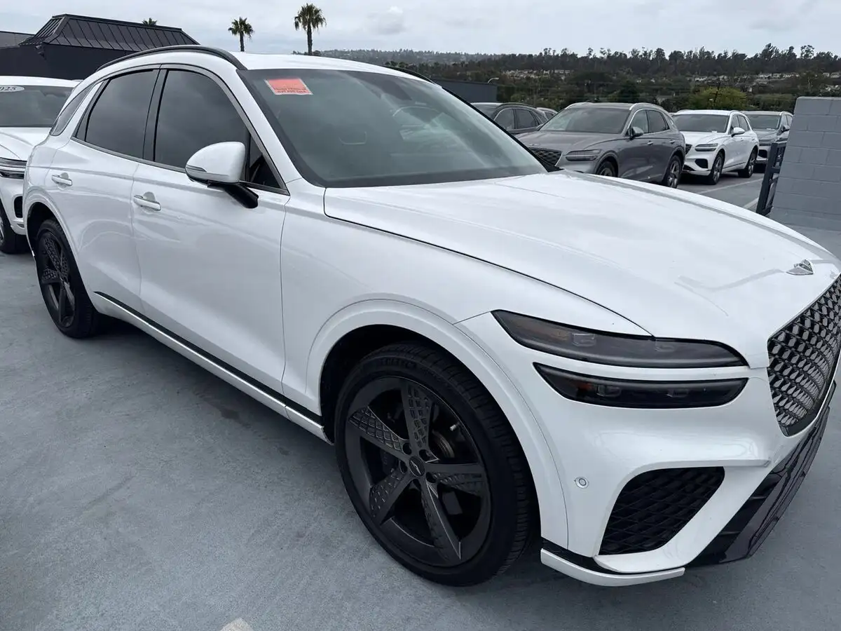 2023 Genesis GV70 2.5T Standard AWD's photo