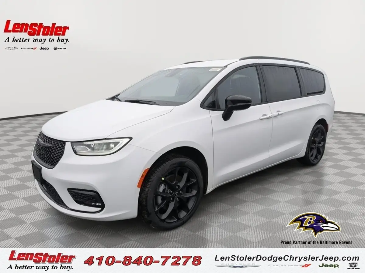 2026 Chrysler Pacifica Select AWD photo 1