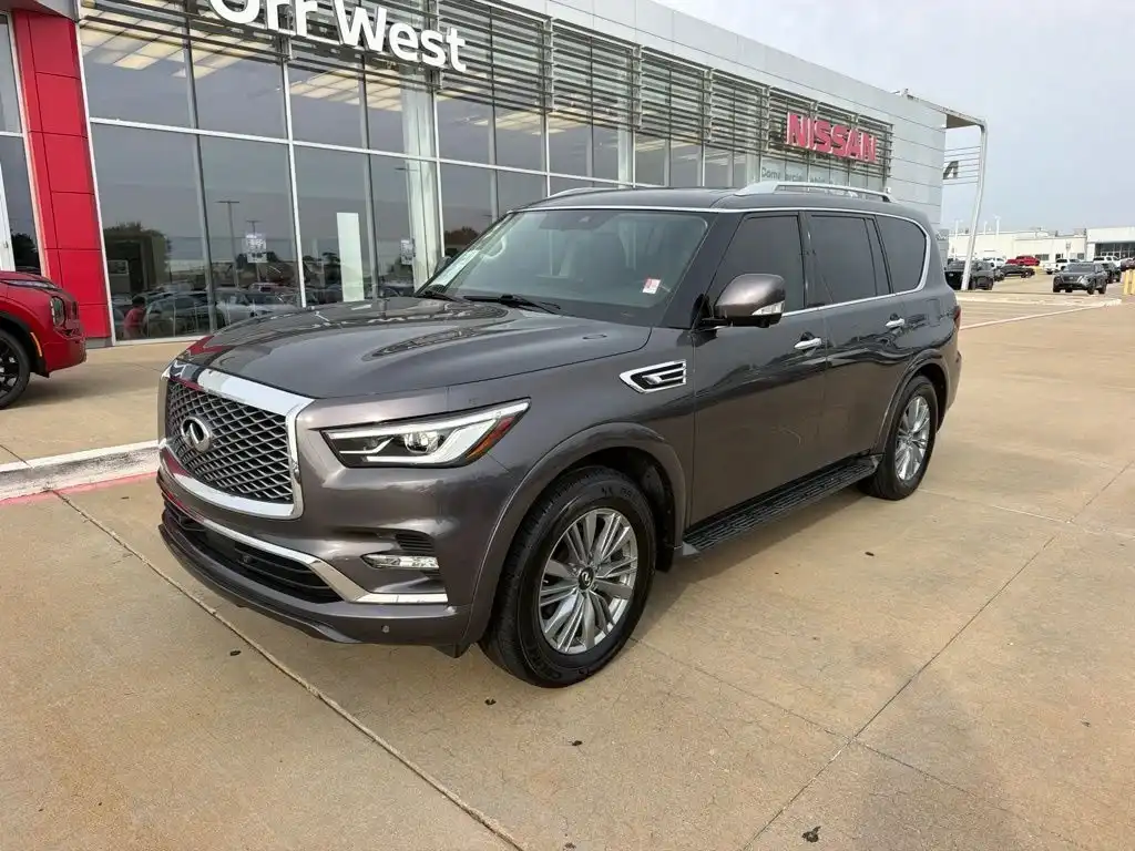 2024 INFINITI QX80 Luxe's photo