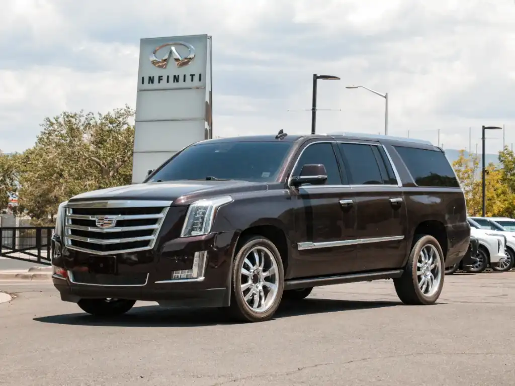 2017 Cadillac Escalade ESV AWD Premium Luxury's photo