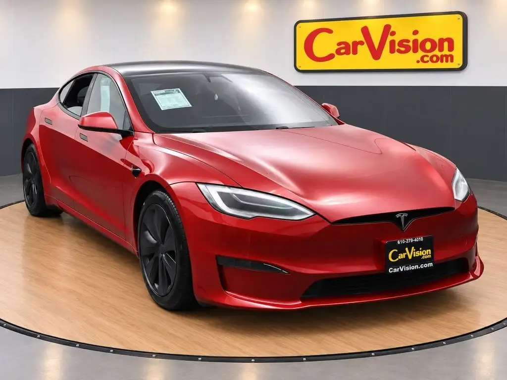 2022 Tesla Model S Base's photo