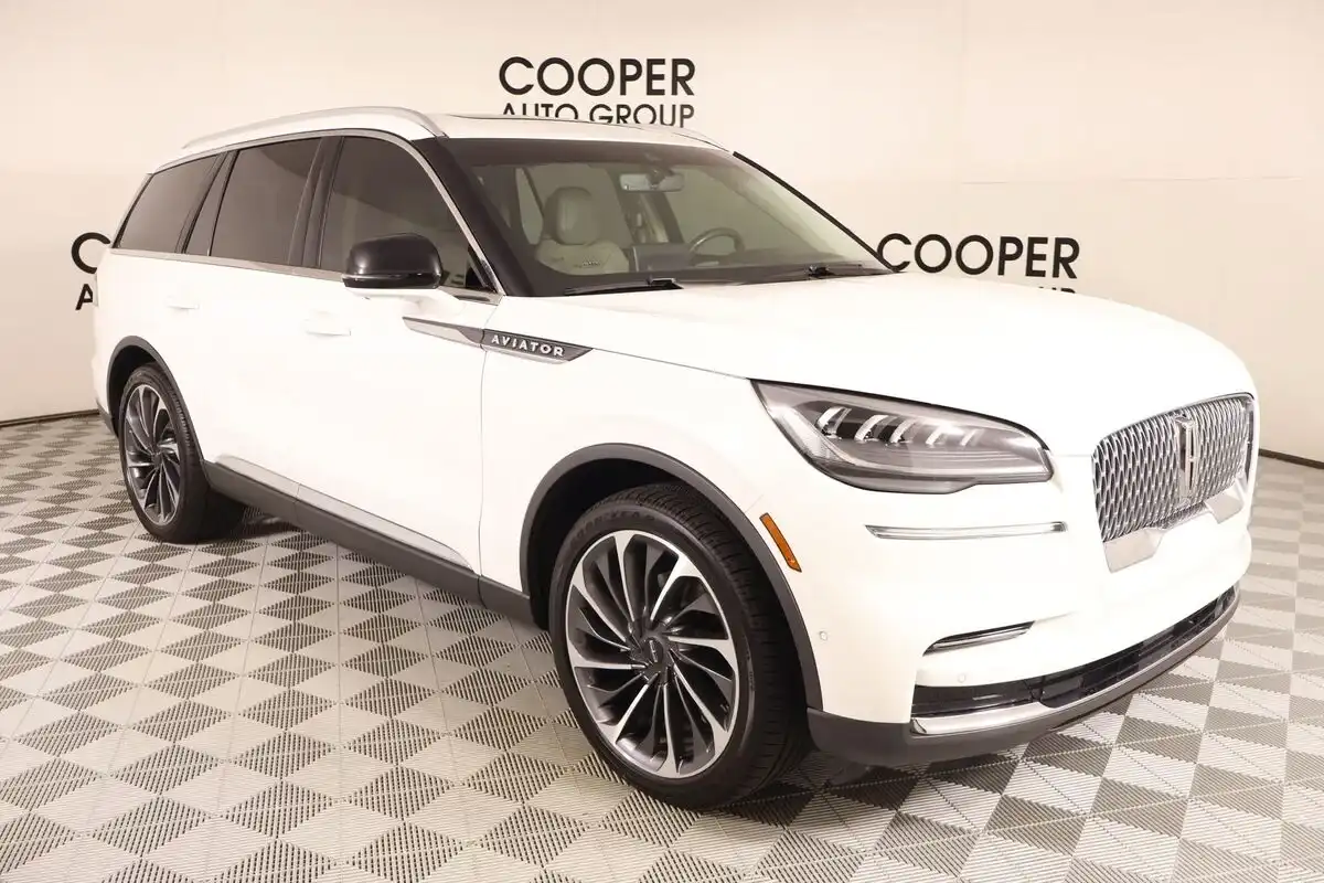 2022 Lincoln Aviator Reserve AWD's photo
