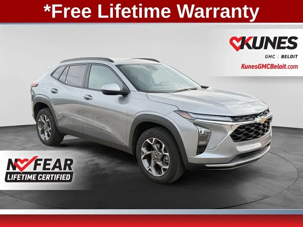 2025 Chevrolet Trax LT photo 1