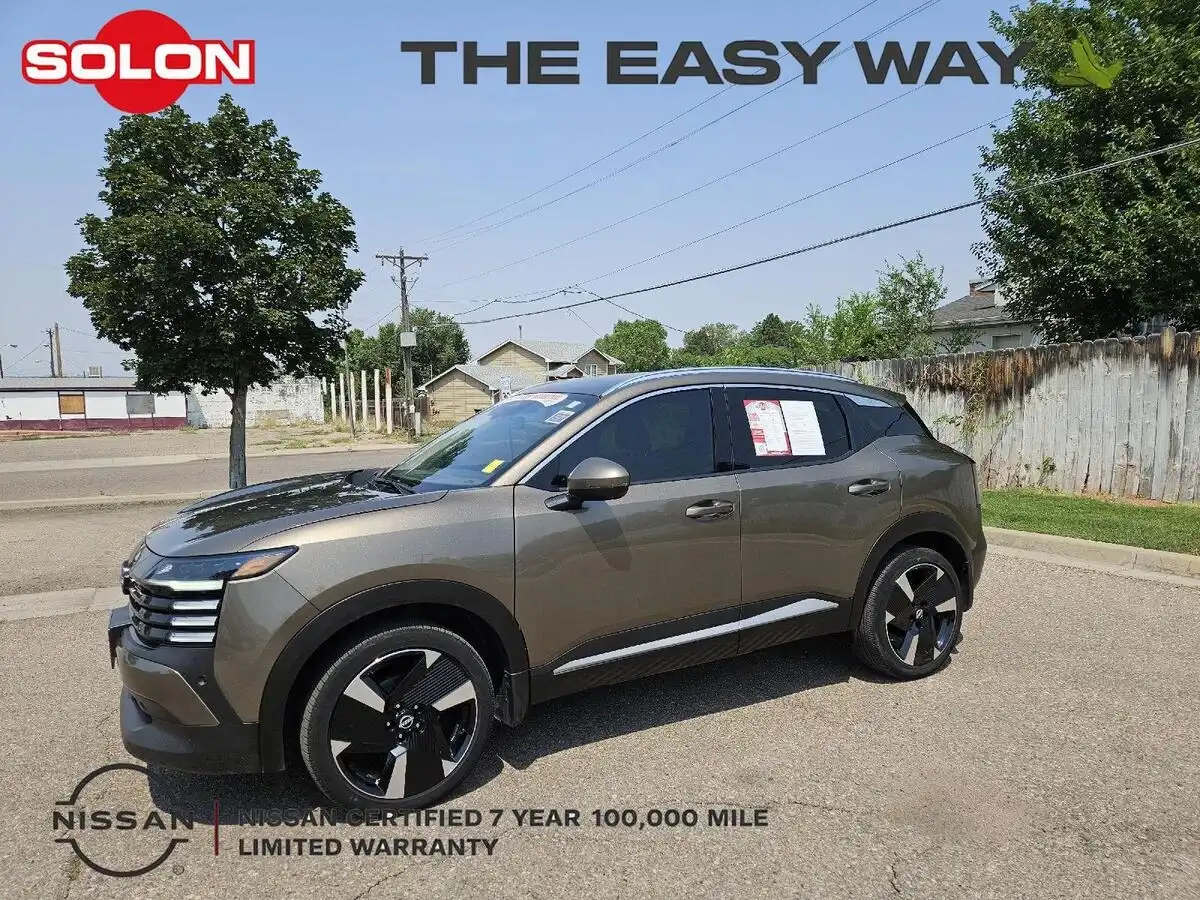 2025 Nissan Kicks 2.0 SR AWD's photo