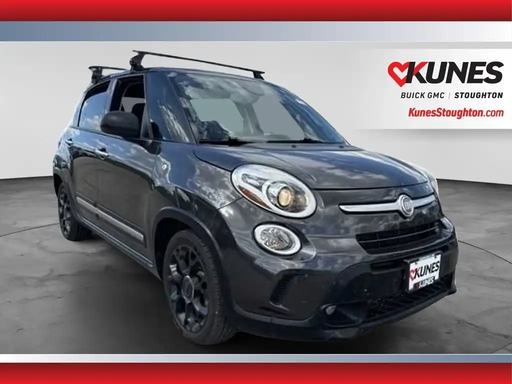2015 FIAT 500L Trekking's photo