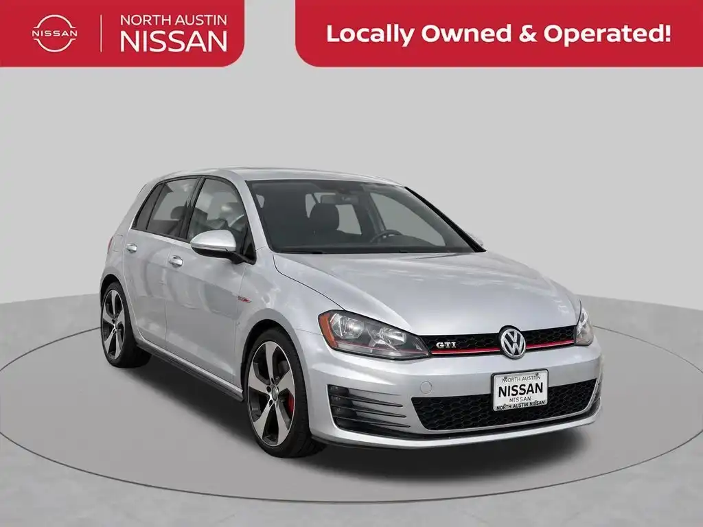 2015 Volkswagen Golf GTI 2.0T SE 4-Door DSG PZEV's photo
