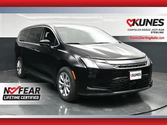 2027 Chrysler Pacifica Select AWD's photo