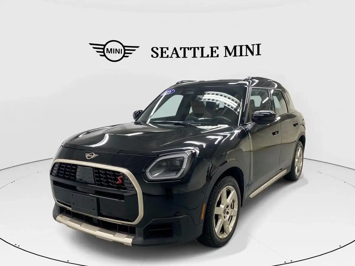 2025 MINI Countryman S ALL4's photo