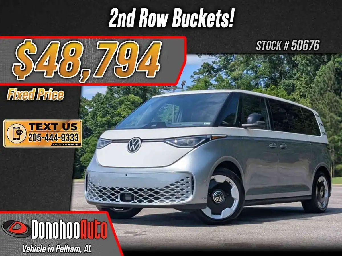 2025 Volkswagen ID. Buzz Pro S Plus Two-Tone's photo