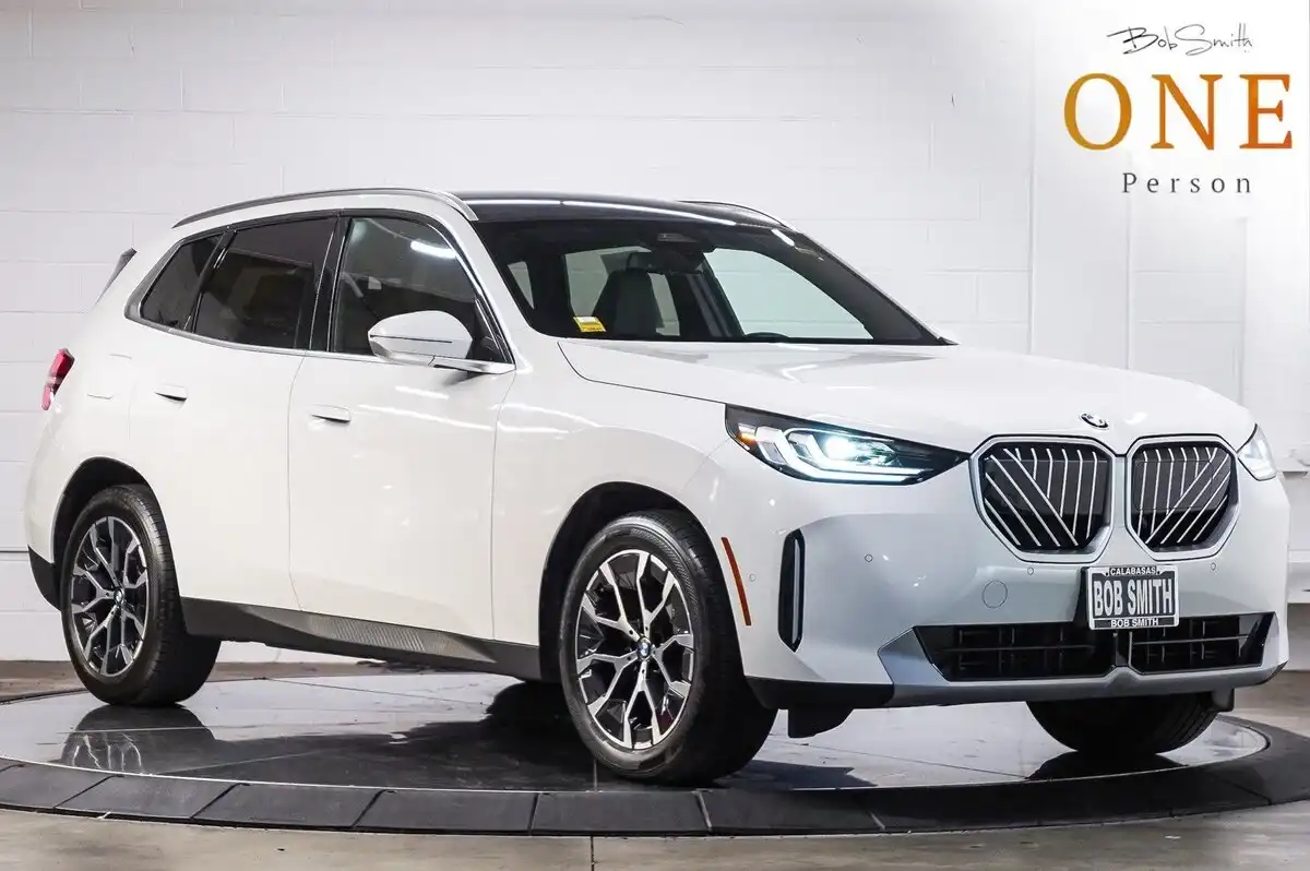 2026 BMW X3 30 XDRIVE's photo