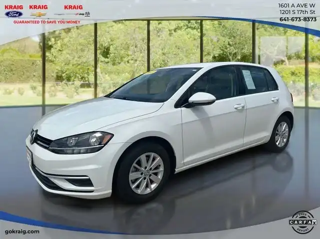 2018 Volkswagen Golf TSI S Auto's photo