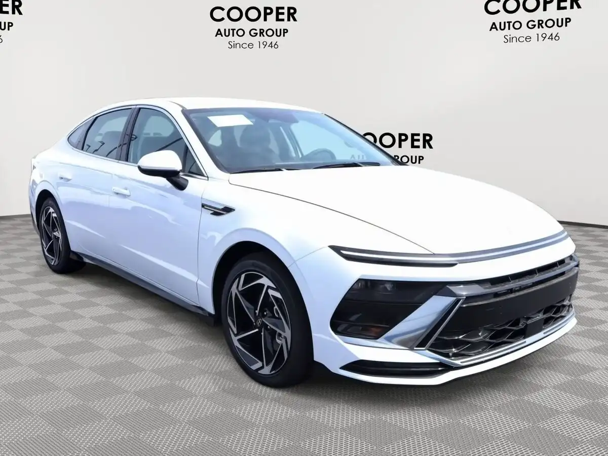 2026 Hyundai Sonata SEL AWD's photo