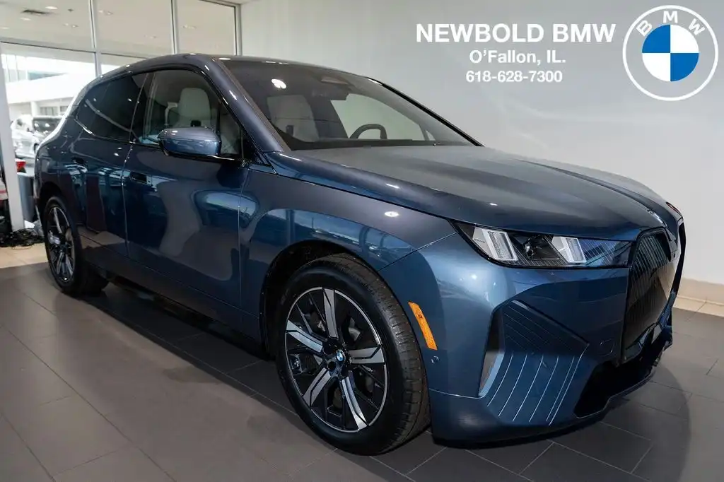 2026 BMW iX xDrive45's photo