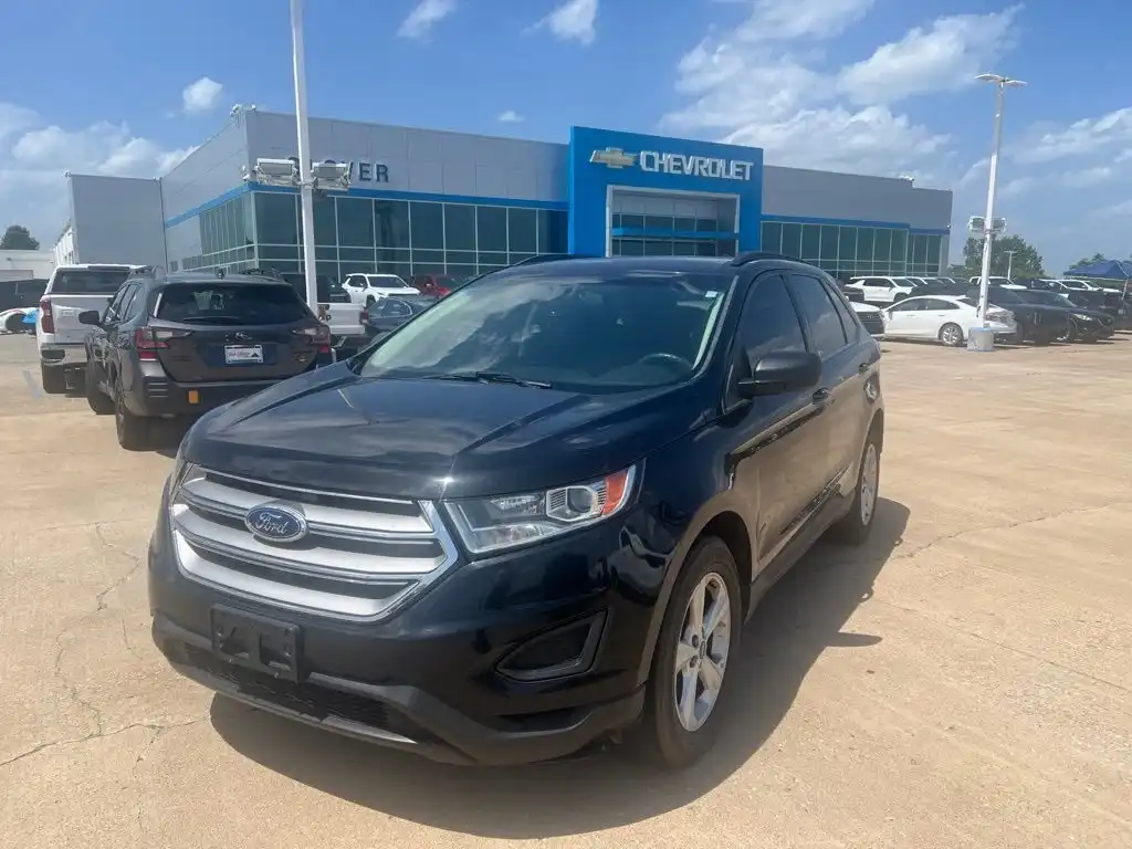 2018 Ford Edge SE's photo