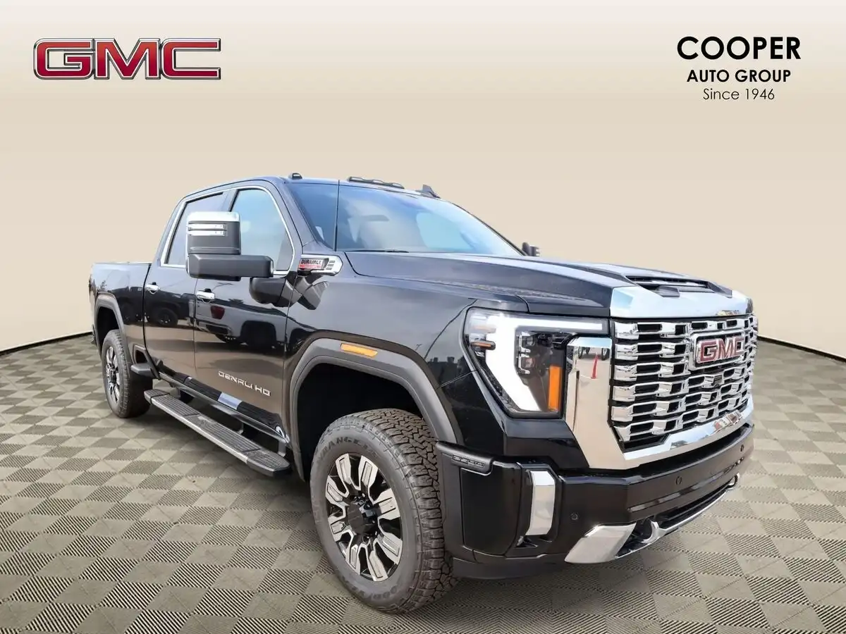 2026 GMC Sierra 4WD Crew Cab Standard Box Denali's photo