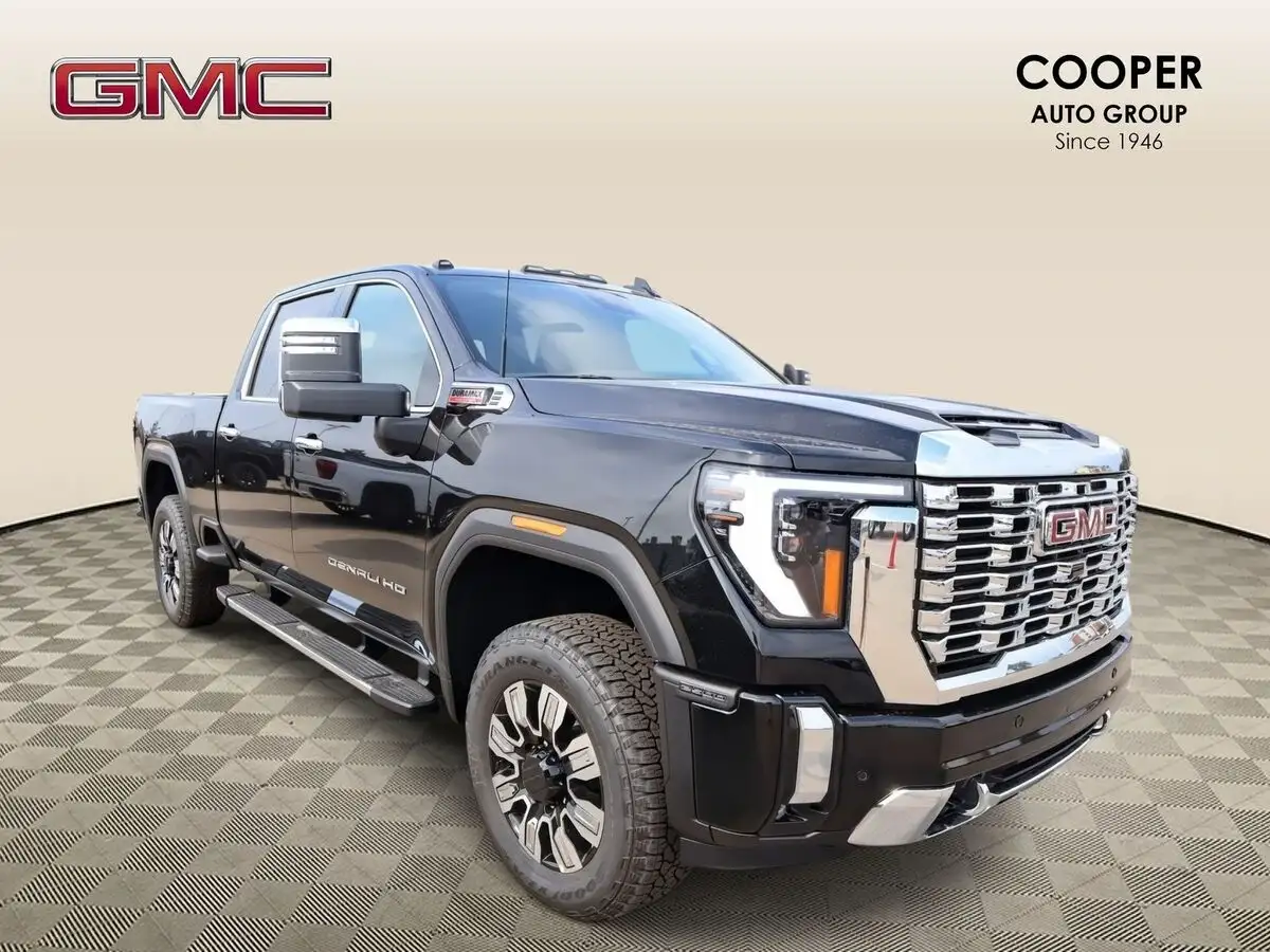 2026 GMC Sierra 4WD Crew Cab Standard Box Denali's photo