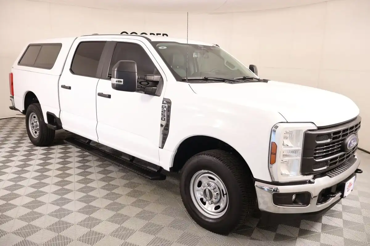 2024 Ford F-250 XL Crew Cab 6-3/4' Box's photo