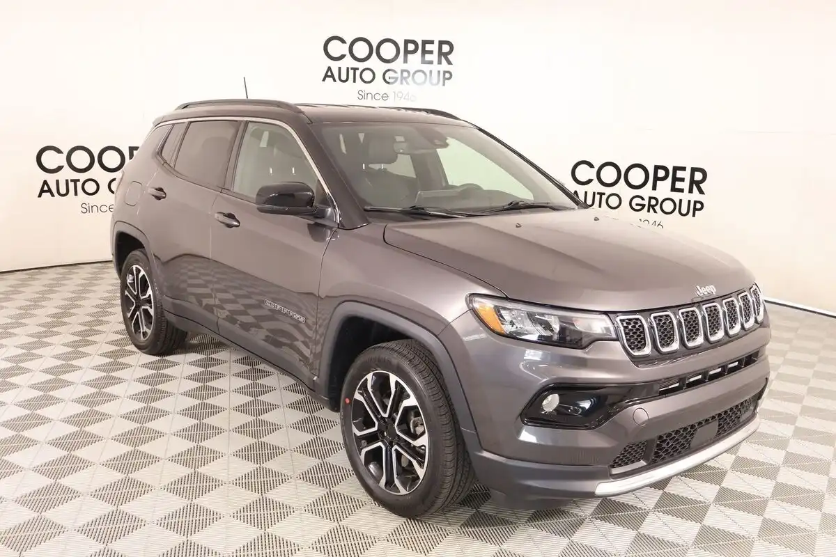 2023 Jeep Compass Limited 4X4's photo