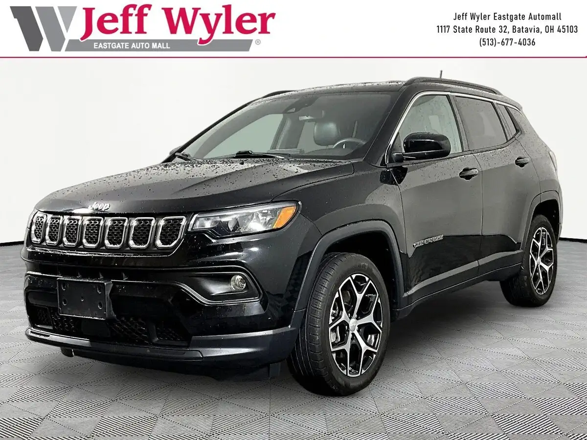 2024 Jeep Compass Latitude 4WD's photo
