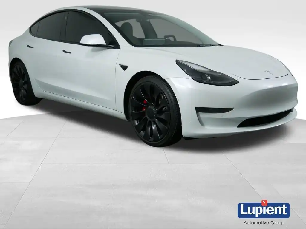 2022 Tesla Model 3 Performance Dual Motor All-Wheel Drive's photo