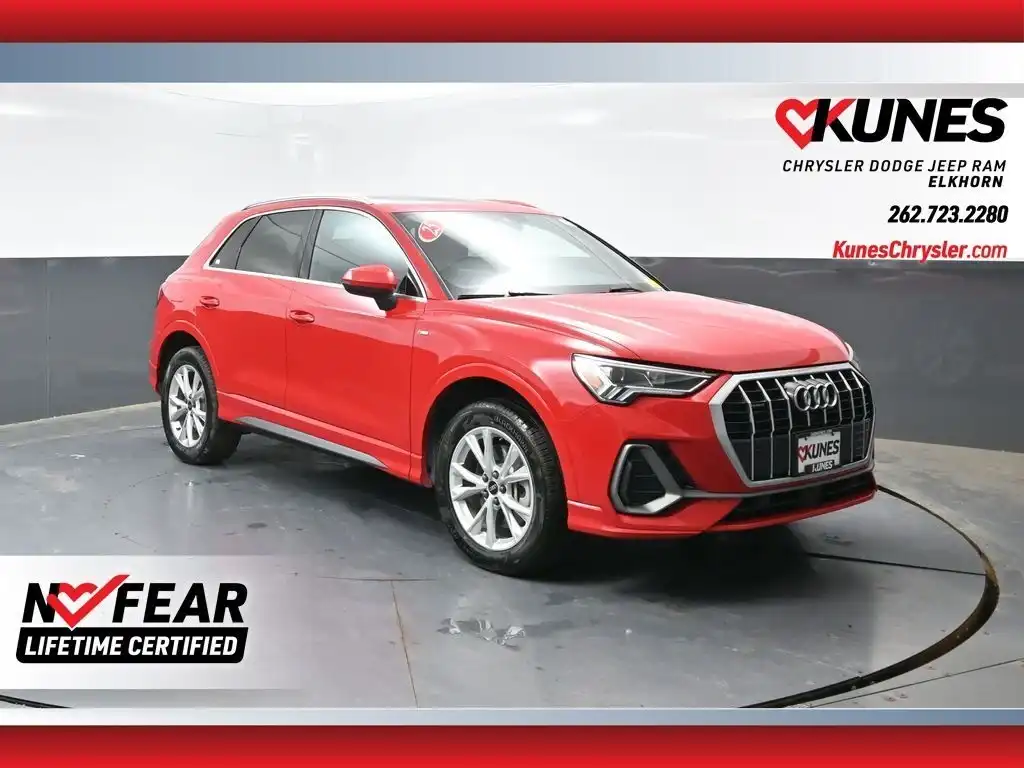 2025 Audi Q3 45 TFSI S Line Premium quattro's photo
