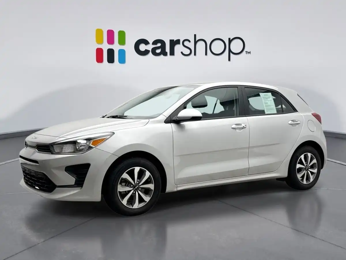 2023 Kia Rio S iVT's photo