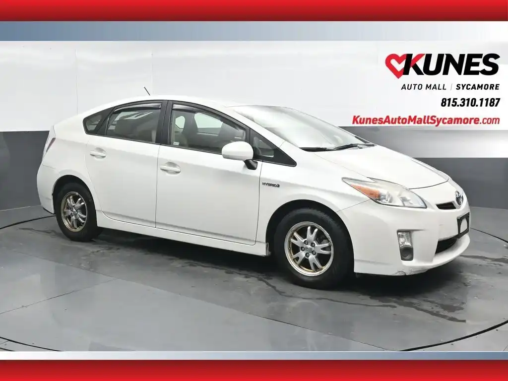 2010 Toyota Prius IV's photo
