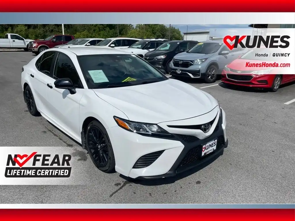 2020 Toyota Camry 2.5 Auto SE Nightshade's photo