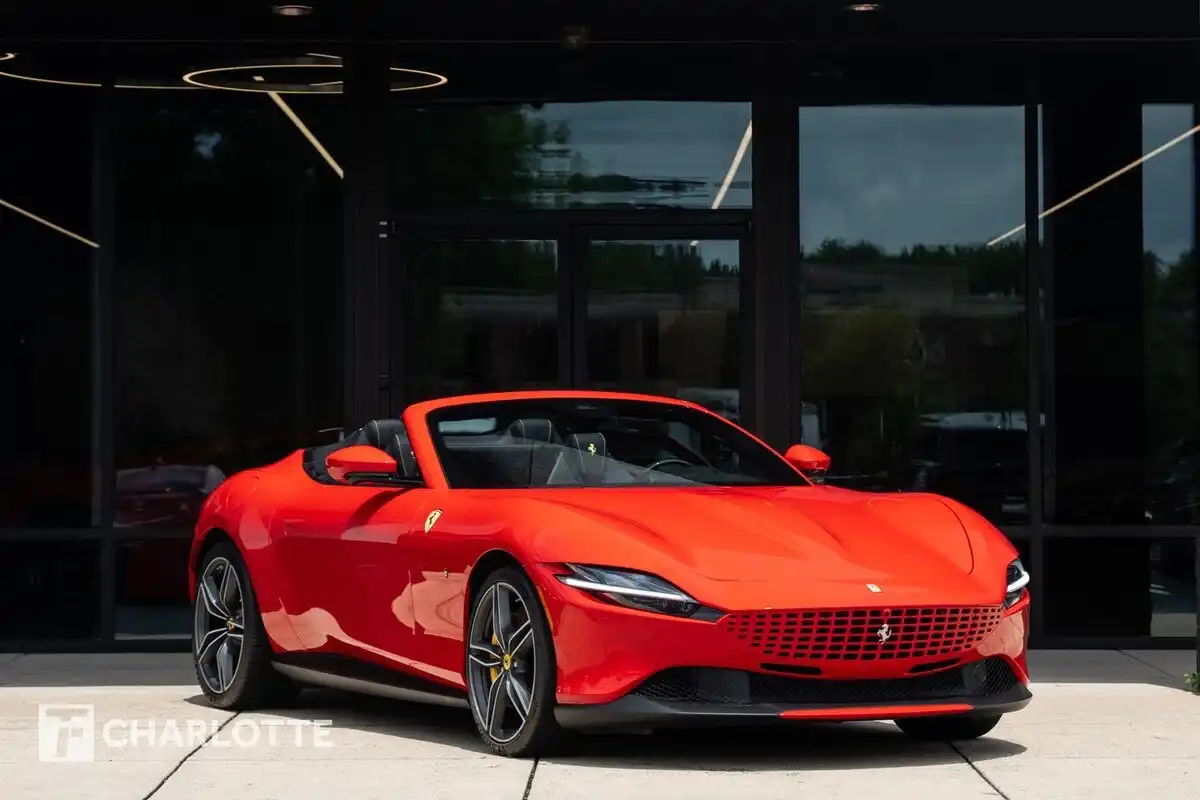 2024 Ferrari Roma Spider's photo