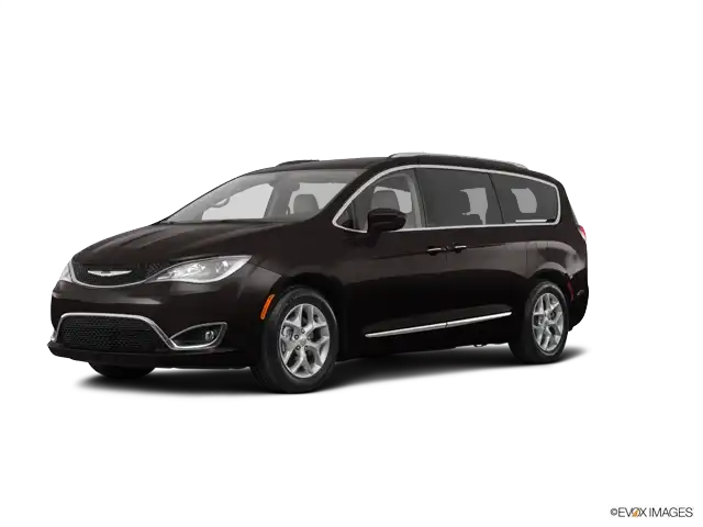 2017 Chrysler Pacifica Touring's photo