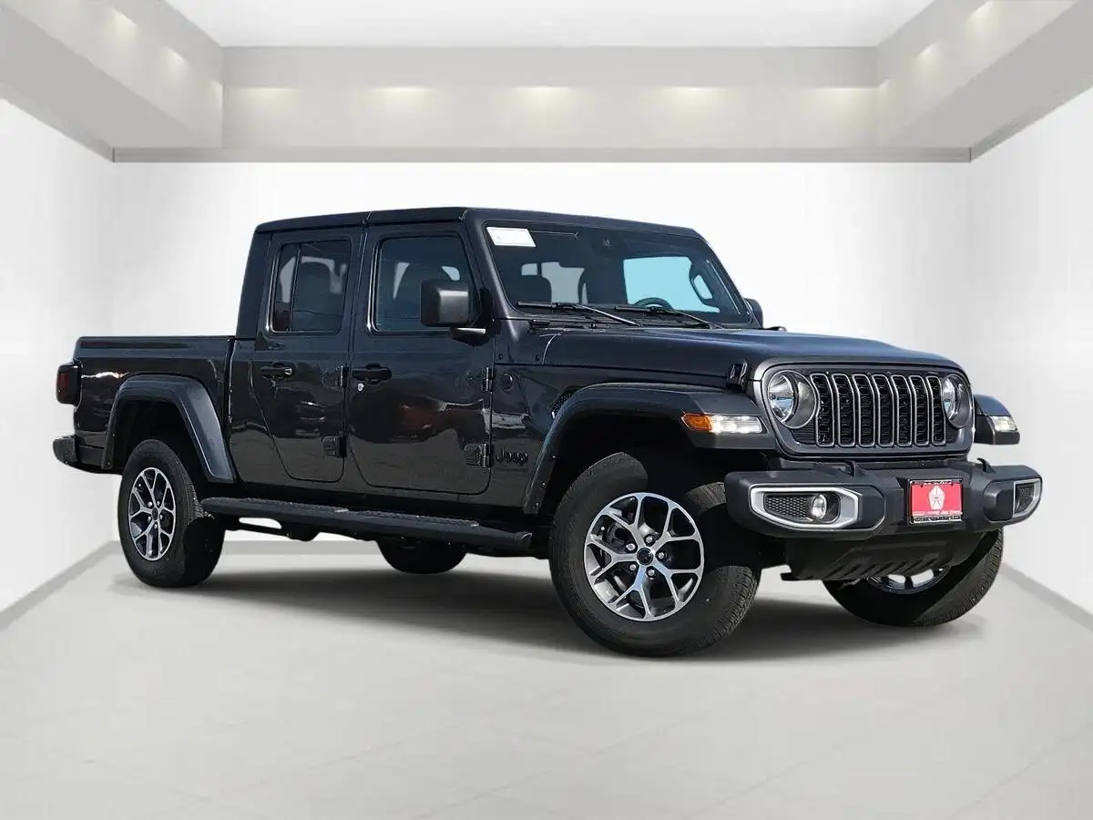 2025 Jeep Gladiator Sport S Auto's photo