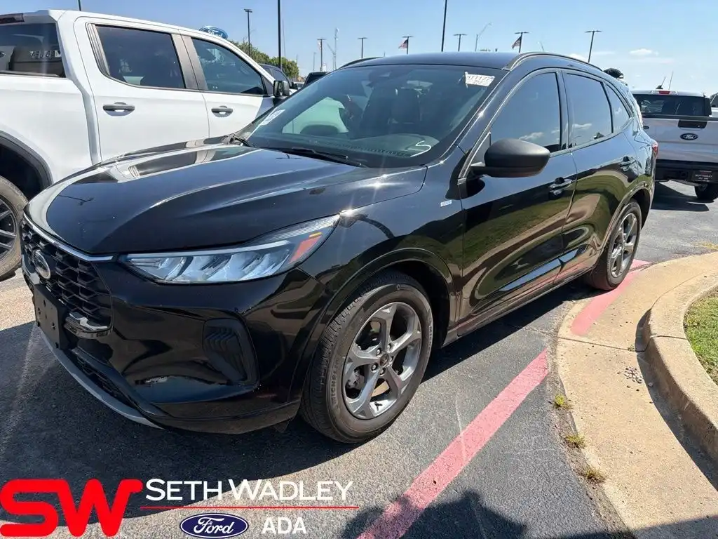 2024 Ford Escape ST-Line FWD's photo