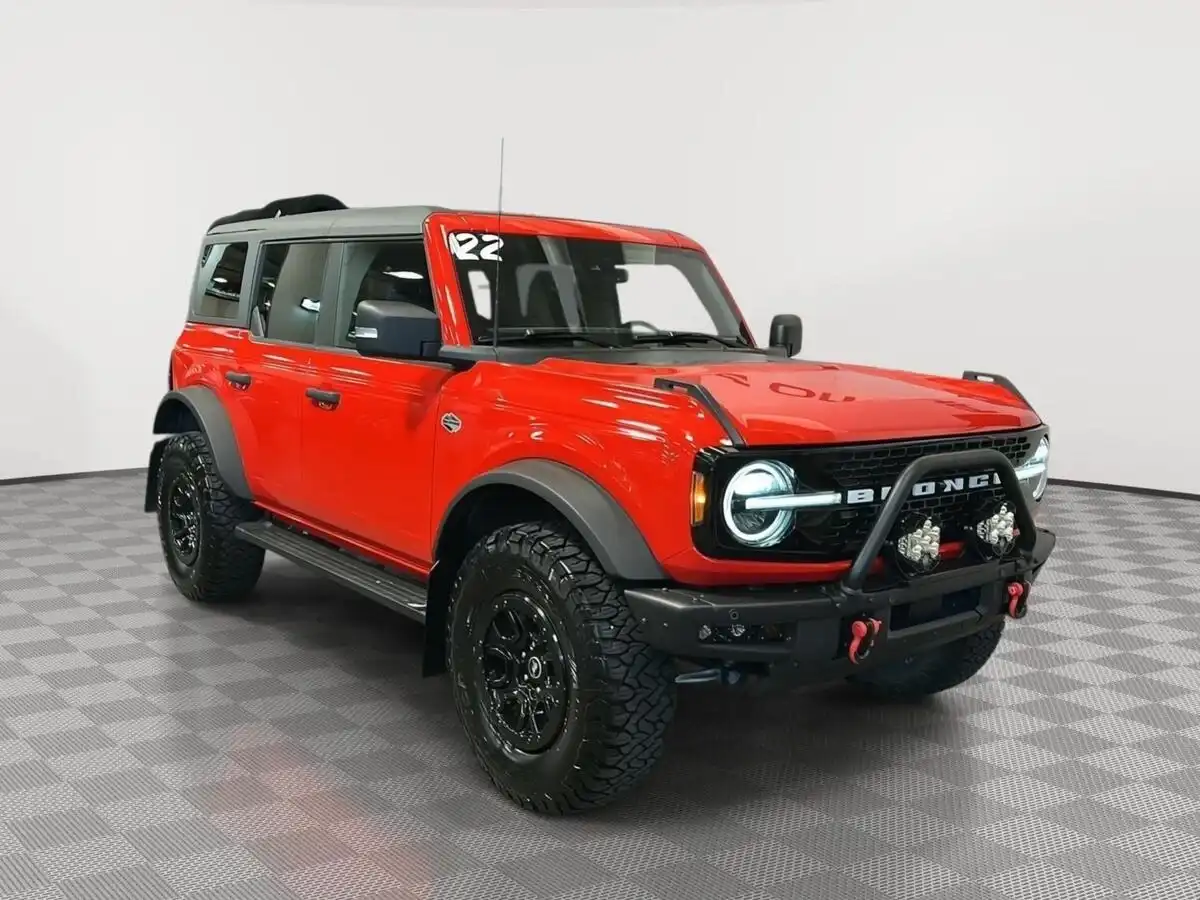 2022 Ford Bronco Wildtrak 4x4's photo