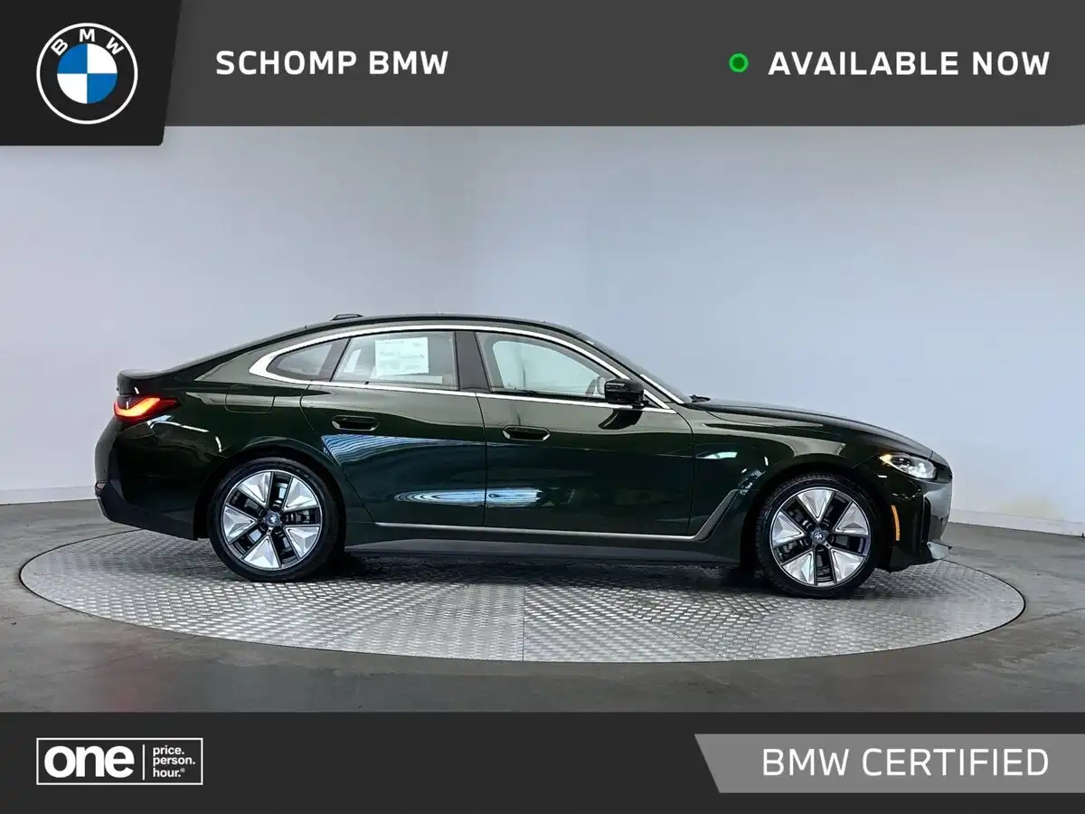2023 BMW i4 eDrive35's photo