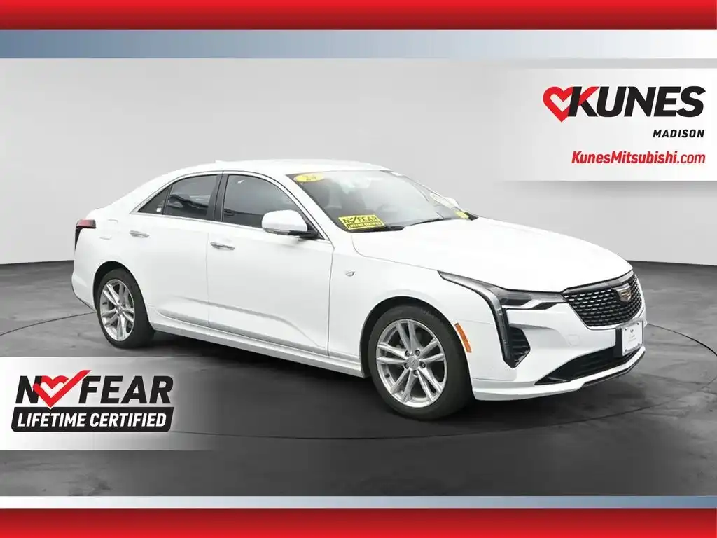 2024 Cadillac CT4 Luxury's photo